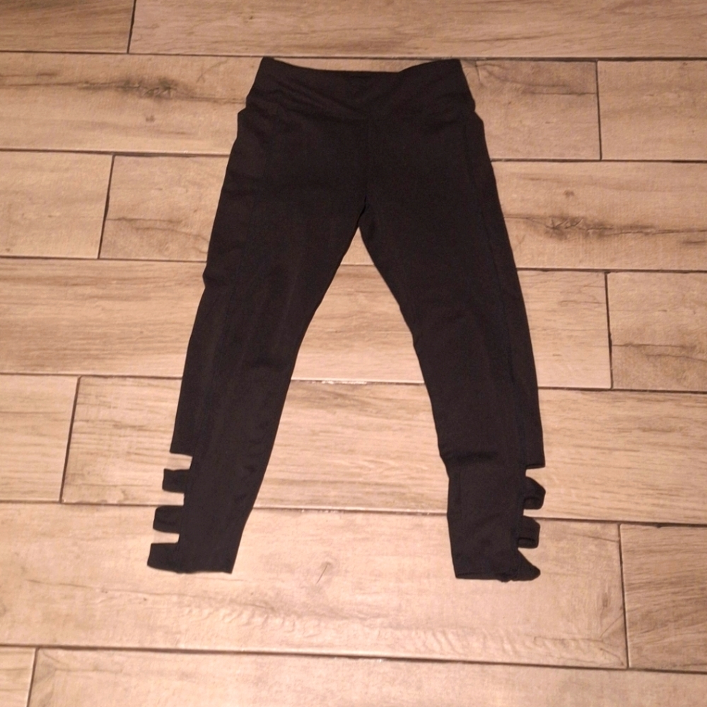 šJustice cut out leggingsāļø